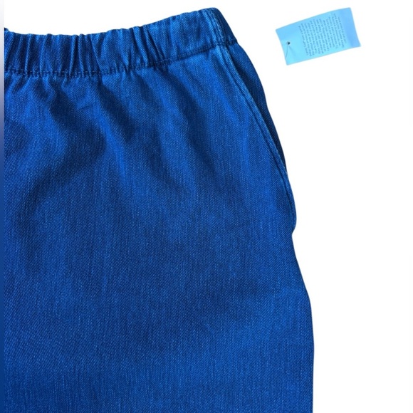 Lands' End, Sport Knit Denim Capri Pull On Pants, XL (18), Blue - Picture 4 of 9